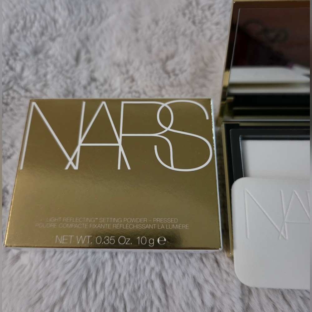 Nars Crystal Light Reflecting Setting Pressed Powder
